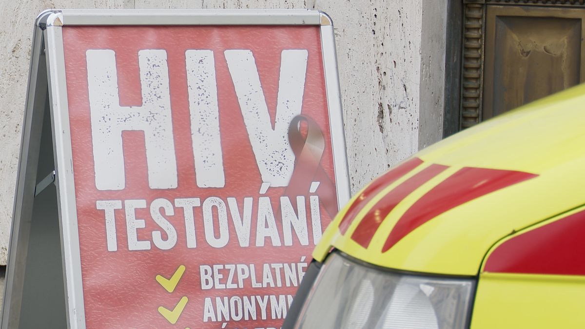 Diagnózu HIV si letos v Česku vyslechlo zase o něco víc lidí